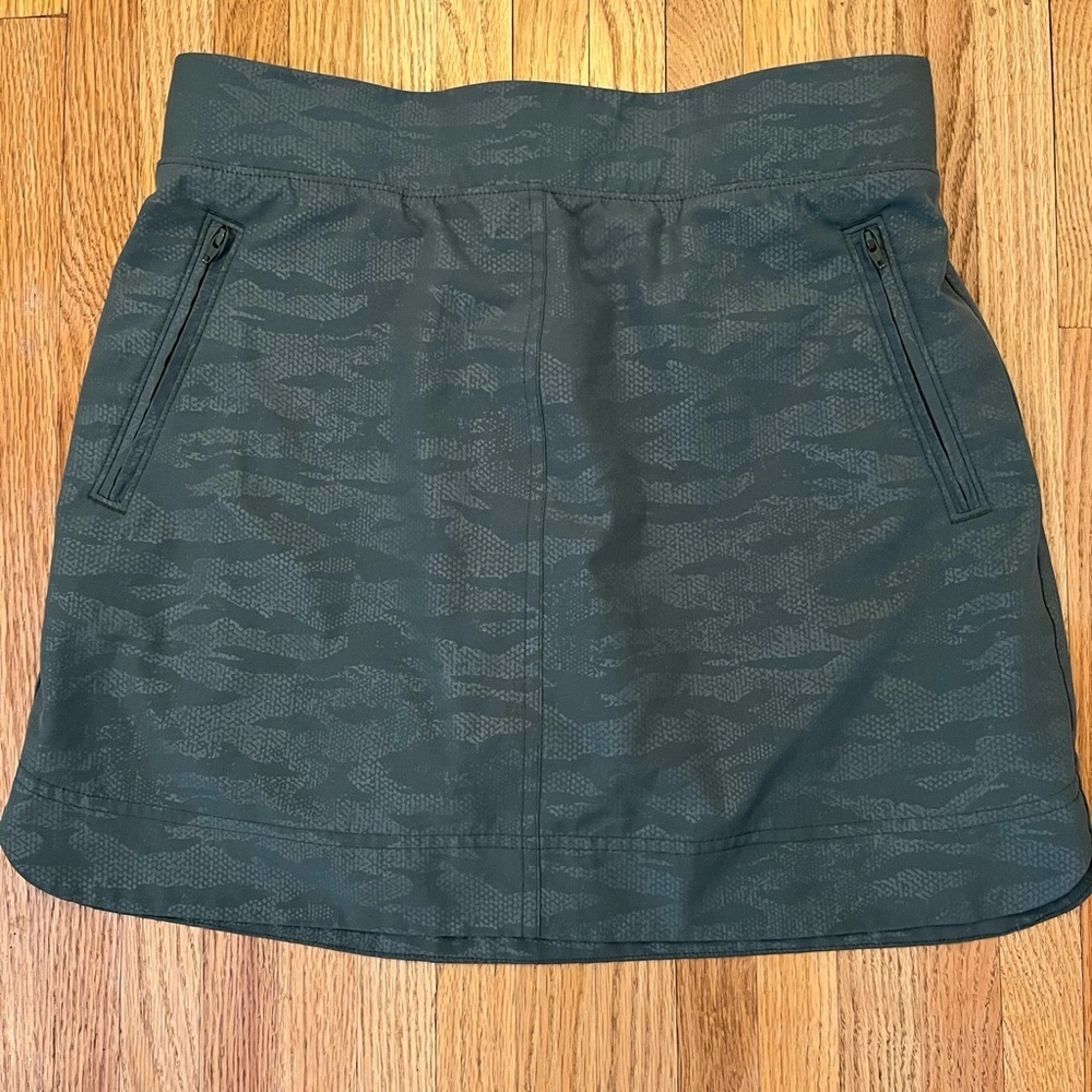 Orvis Women’s Skort - Picture 2 of 5